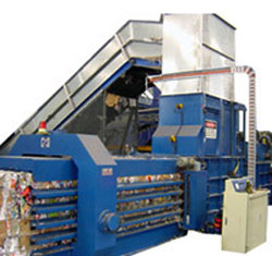 De recyclingbalenpers (horizontale balenpers) van Techgene Machinery balen strak